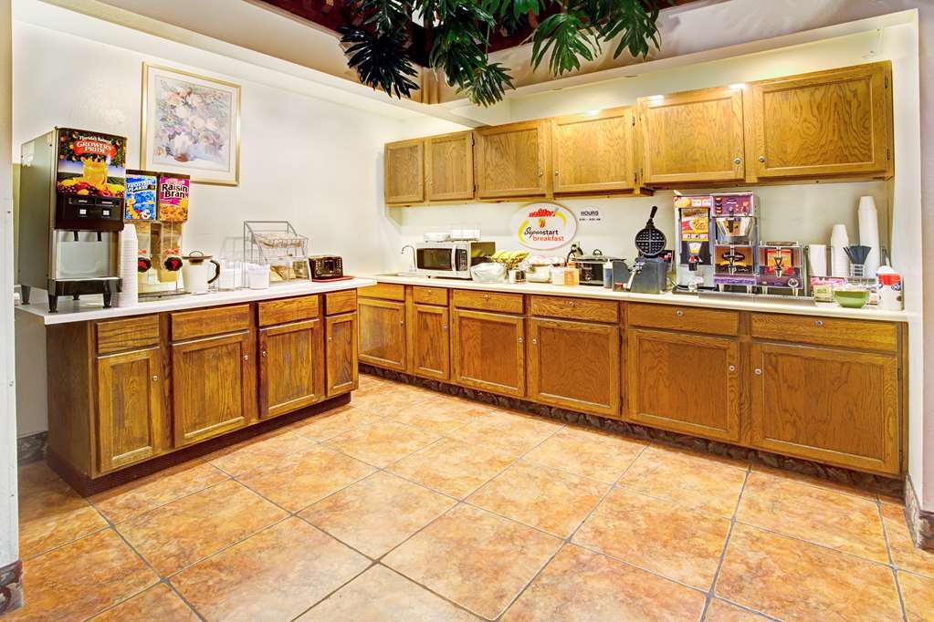 Hotel Super 8 By Wyndham Longmont/Twin Peaks Servizi foto
